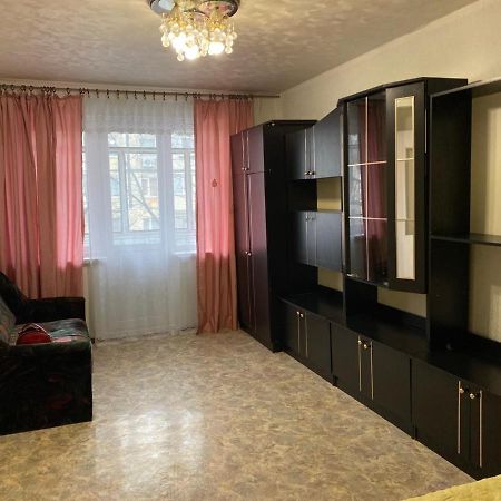 Милая Квартира На Левом Берегу Днепър Екстериор снимка